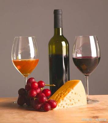 法式餐酒交融 法国葡萄酒与餐饮文化的灵魂对话
